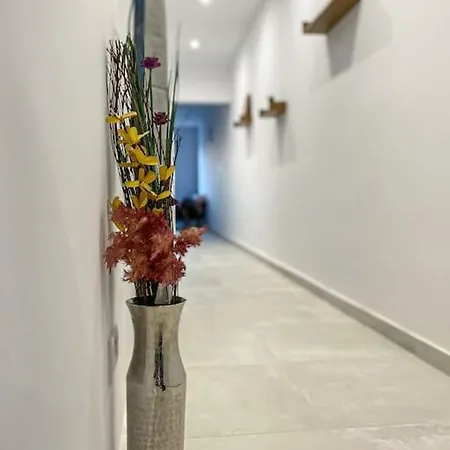 Διαμέρισμα High Floor For 2 With Sofa Bed - By Solea San Ġwann