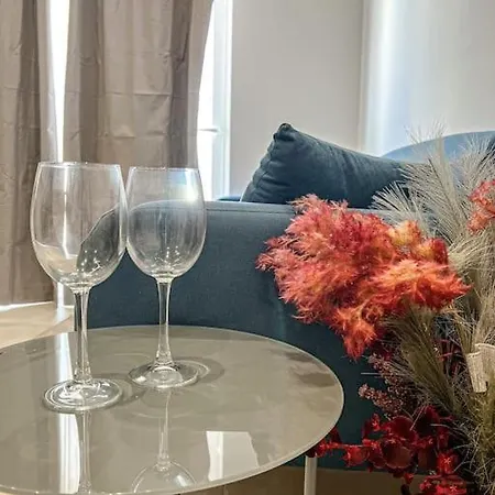 Appartement High Floor For 2 With Sofa Bed - By Solea San Ġwann