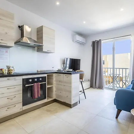 Serafina's 5 Min Walk From St Julians *